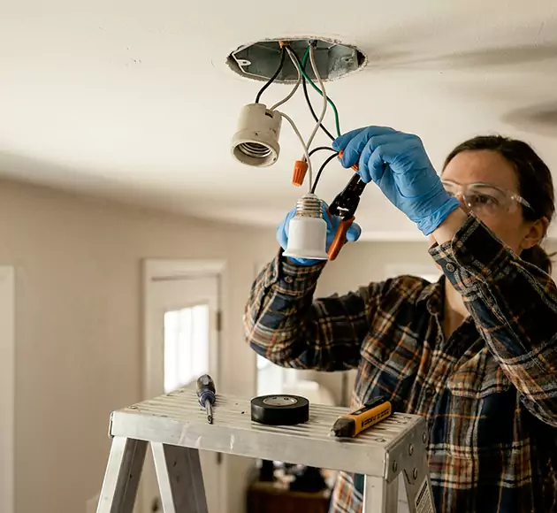 Professional Light Socket Replacement: Your Local Fixture Repair Team in Lakeland, FL